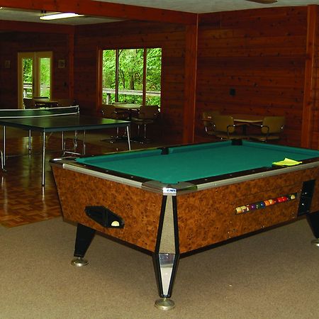 Buchanan Bear Cave Rv Campground מראה חיצוני תמונה